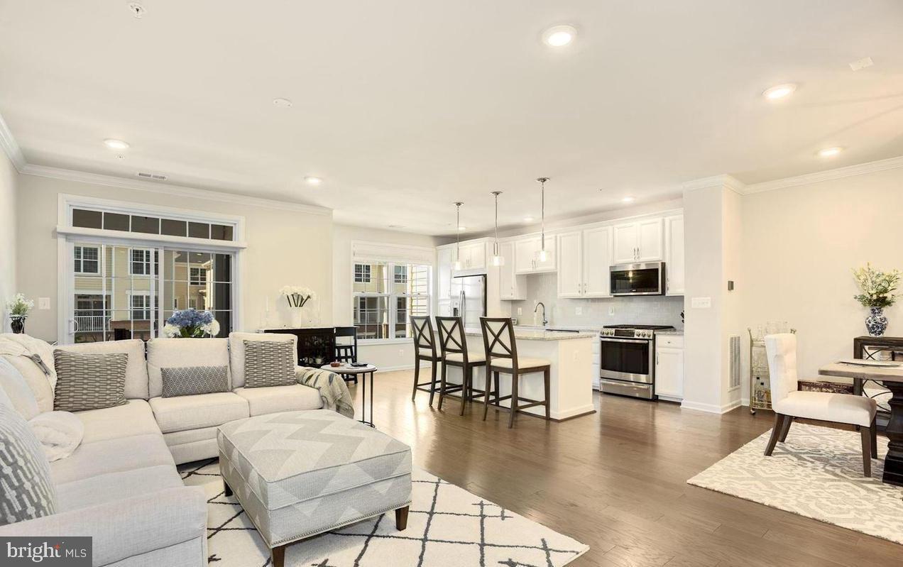 23235 Milltown Knoll Sq #115