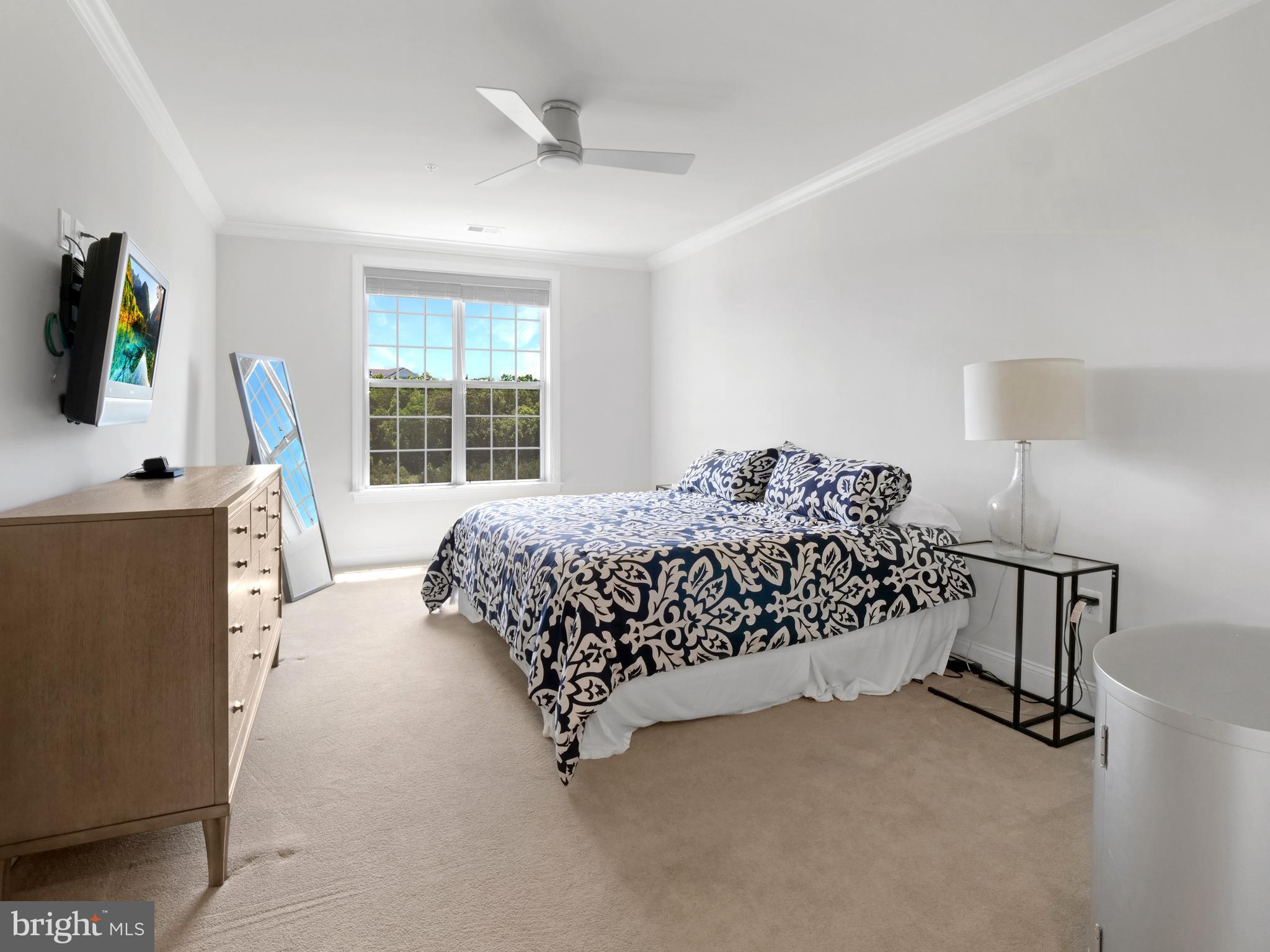 21022 Rocky Knoll Sq #305