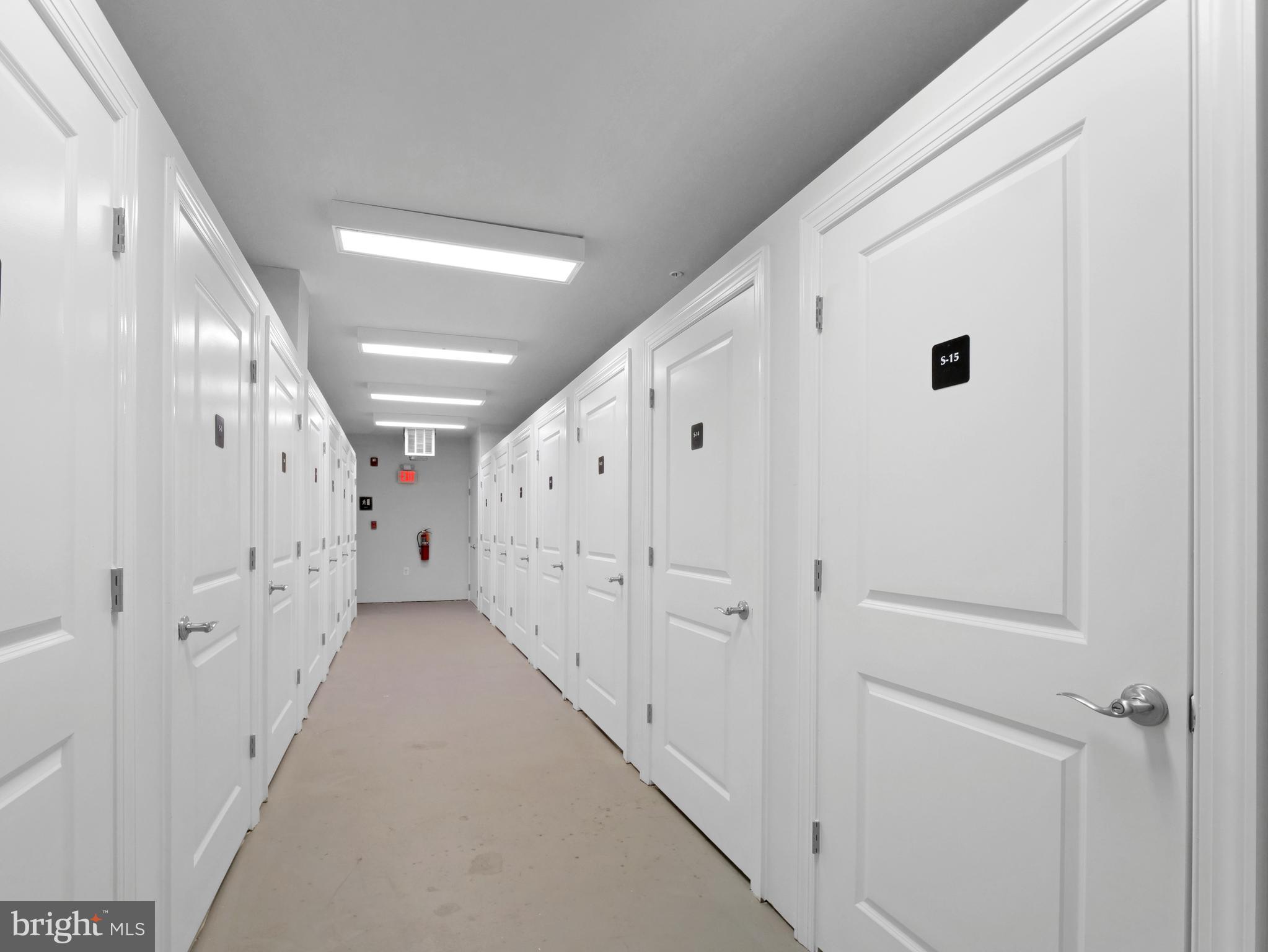 21022 Rocky Knoll Sq #305