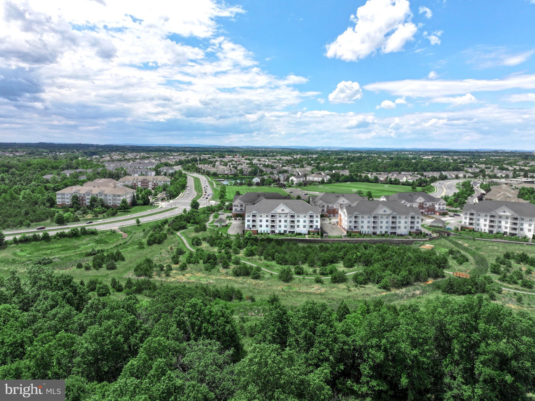 21022 Rocky Knoll Sq #305