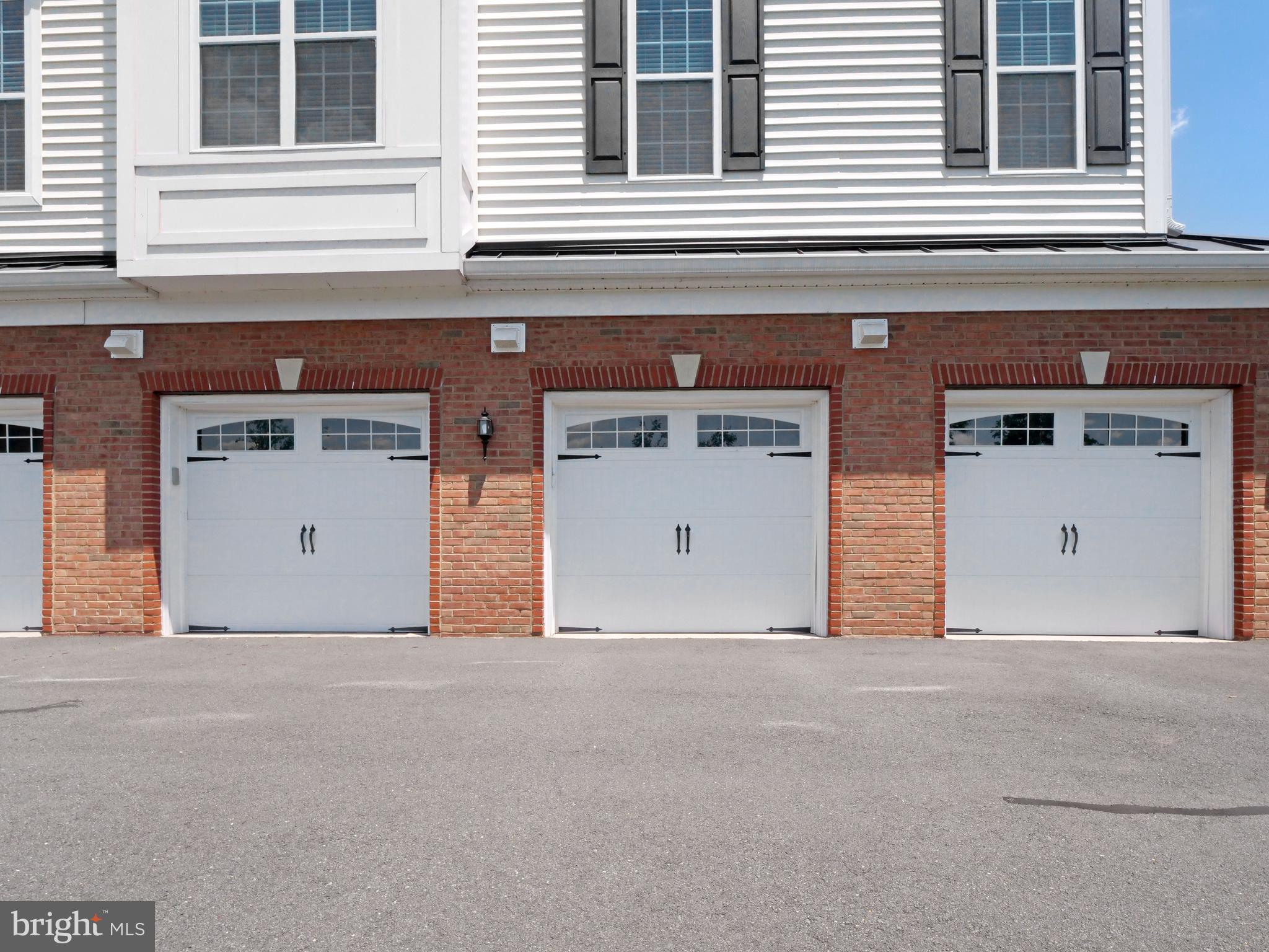 21022 Rocky Knoll Sq #305