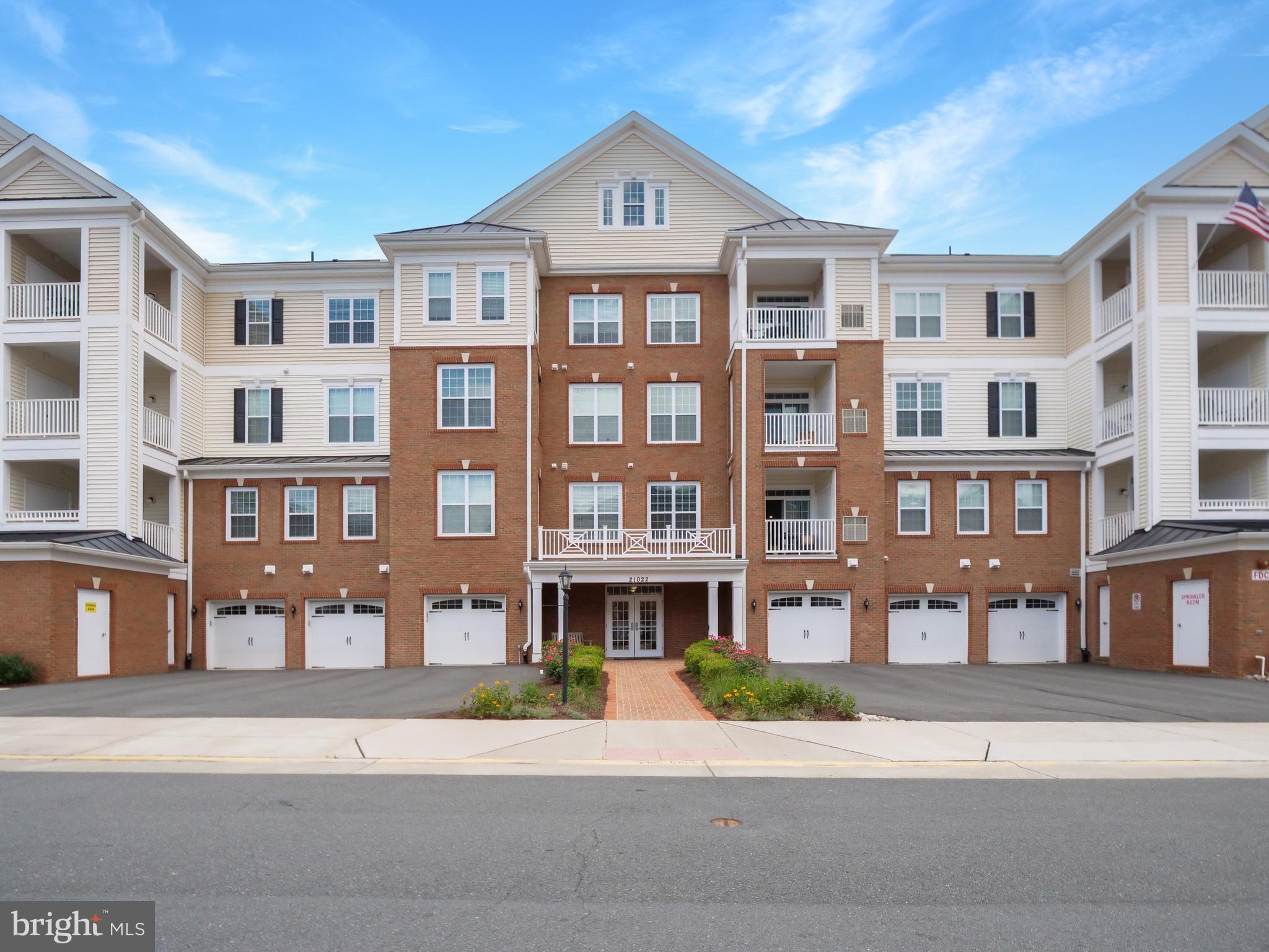 21022 Rocky Knoll Sq #305