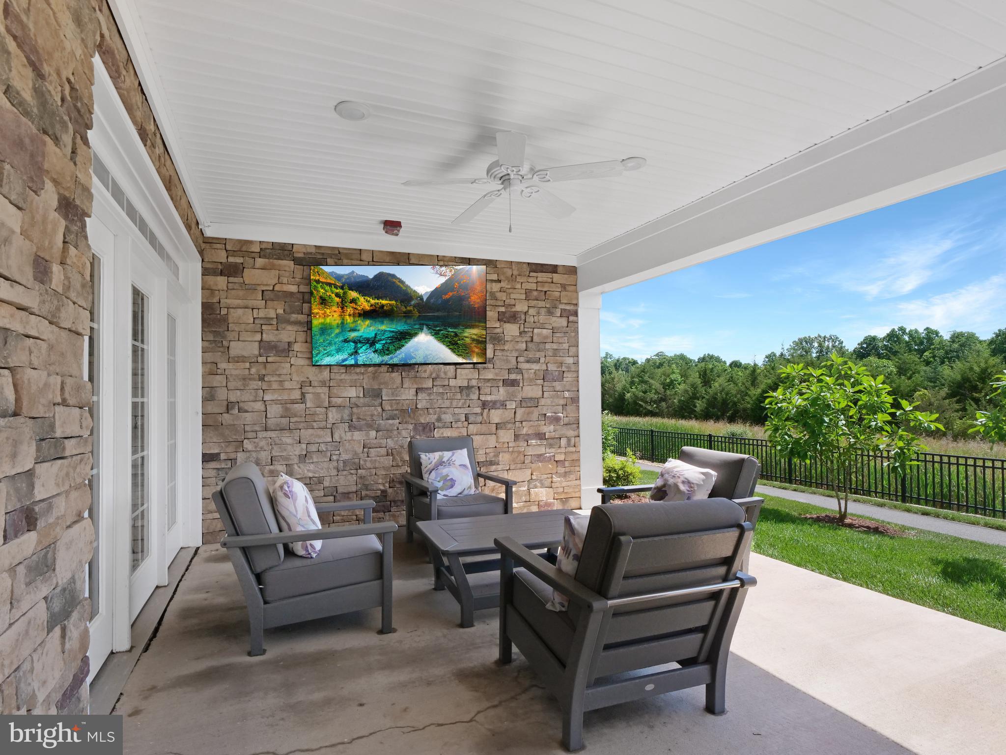 21022 Rocky Knoll Sq #305