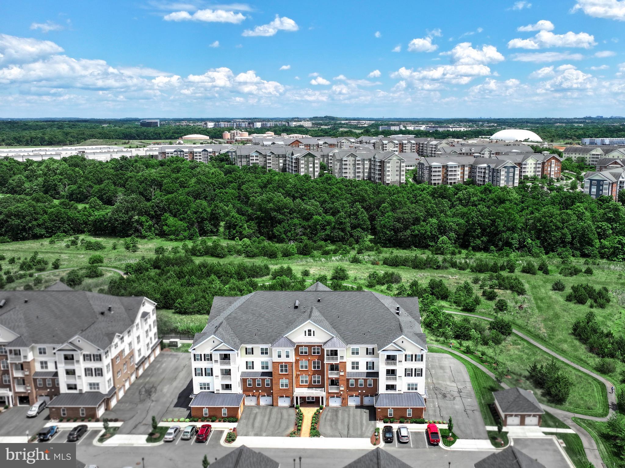 21022 Rocky Knoll Sq #305