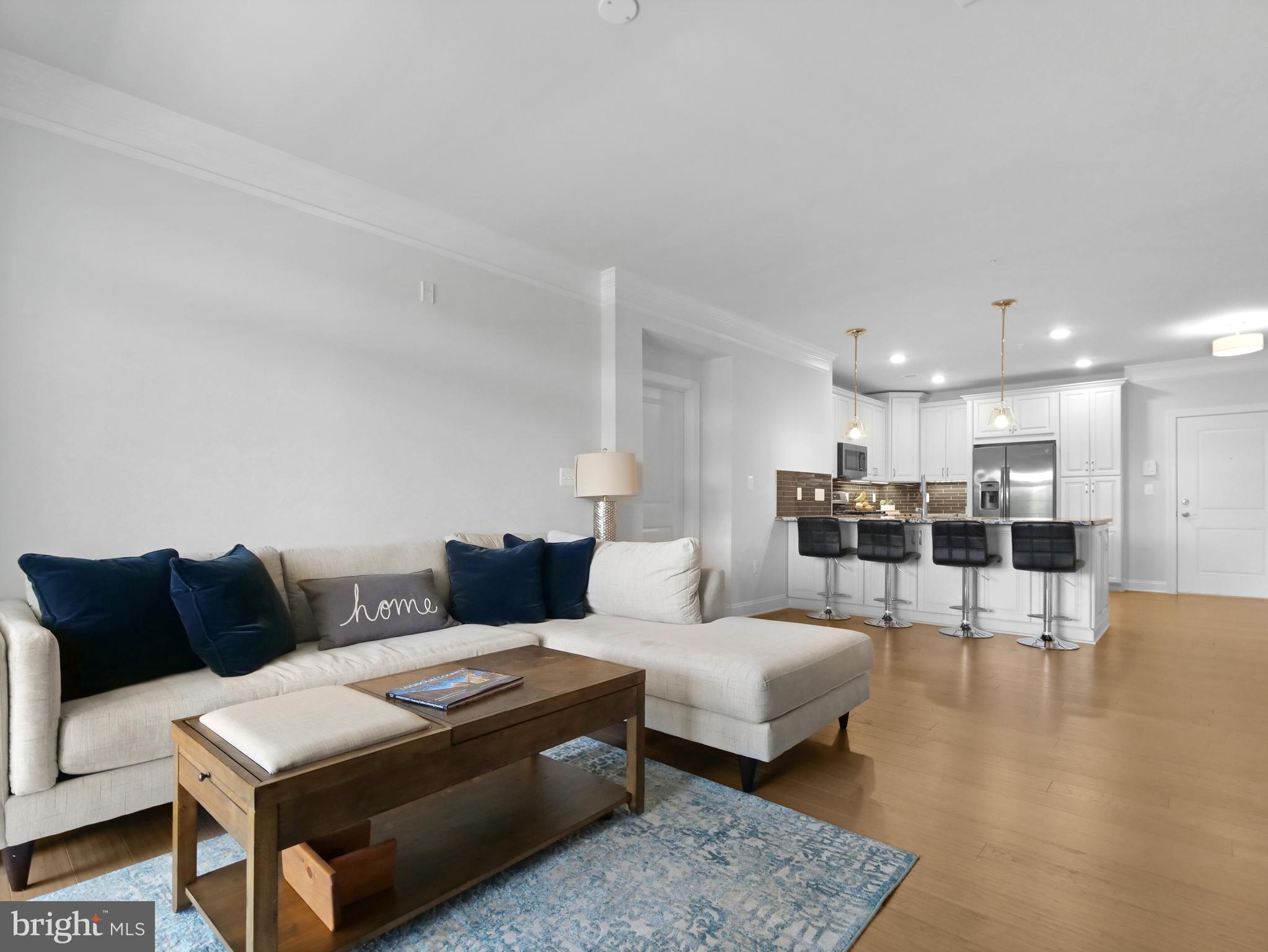 21022 Rocky Knoll Sq #305