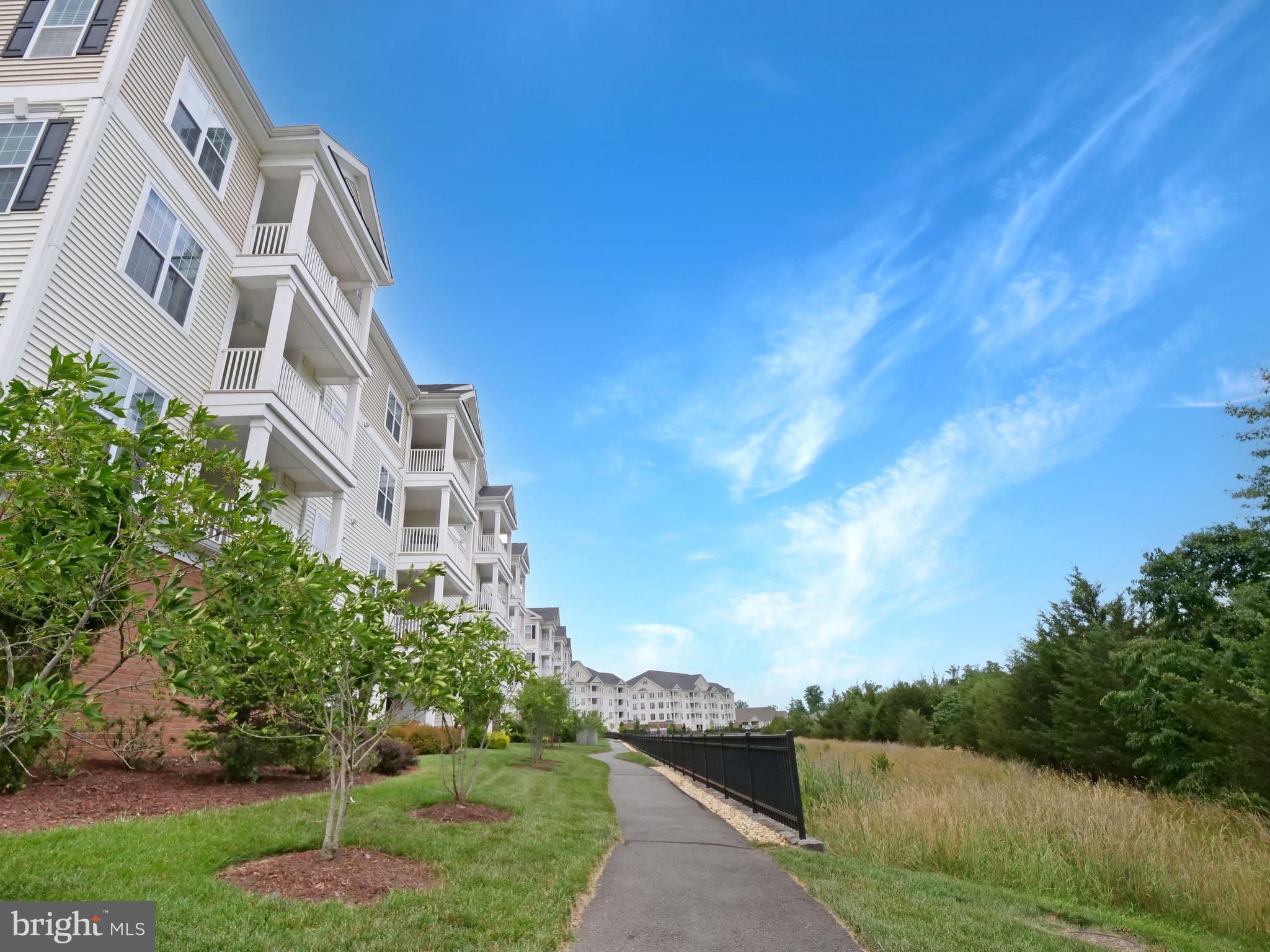 21022 Rocky Knoll Sq #305