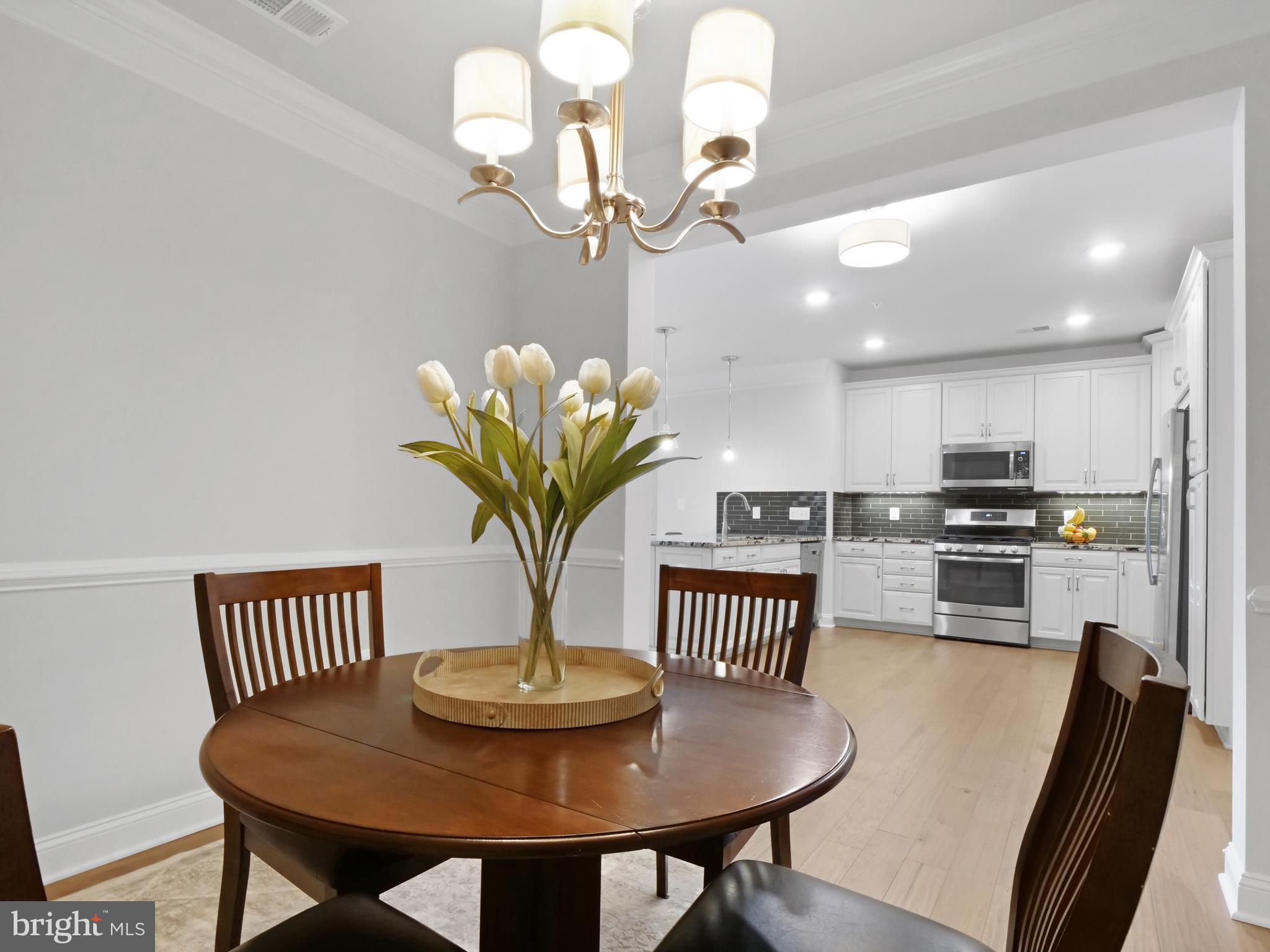 21022 Rocky Knoll Sq #305