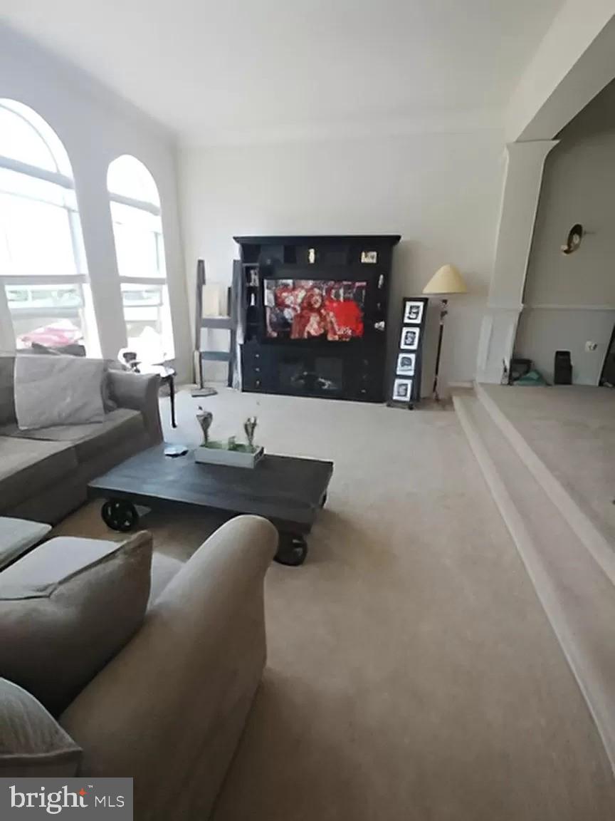 21315 LORD NELSON TER