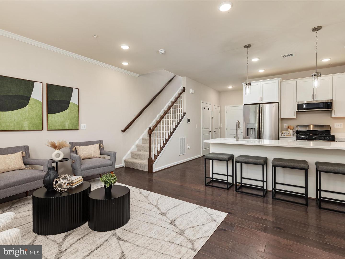 1002 Ribbon Limestone Ter SE