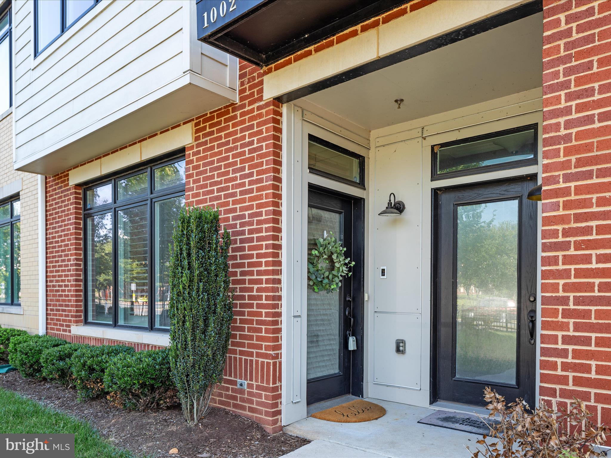 1002 Ribbon Limestone Ter SE