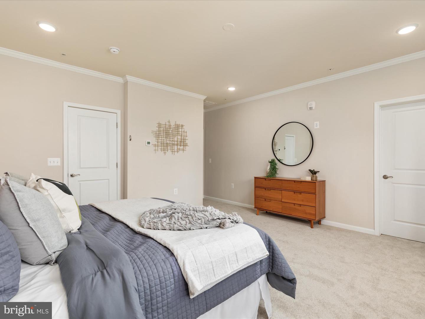 1002 Ribbon Limestone Ter SE