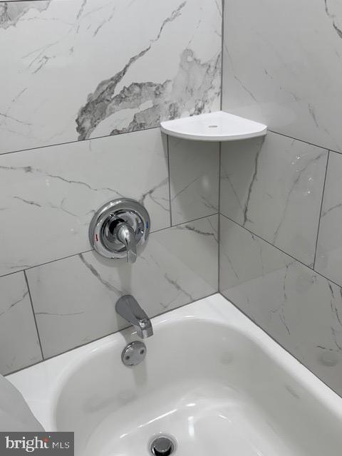 111 WASHINGTON ST NE