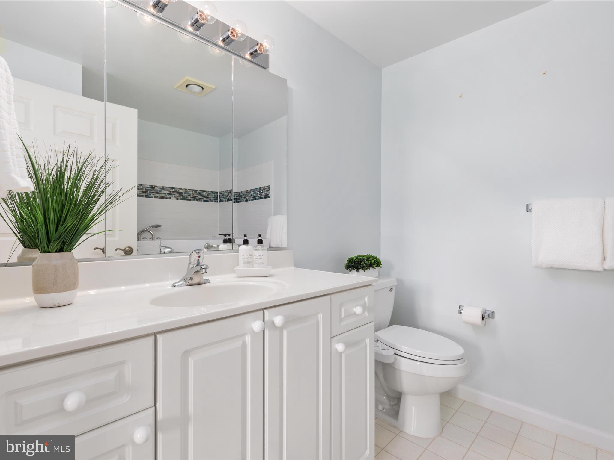 19360 Magnolia Grove Sq #308