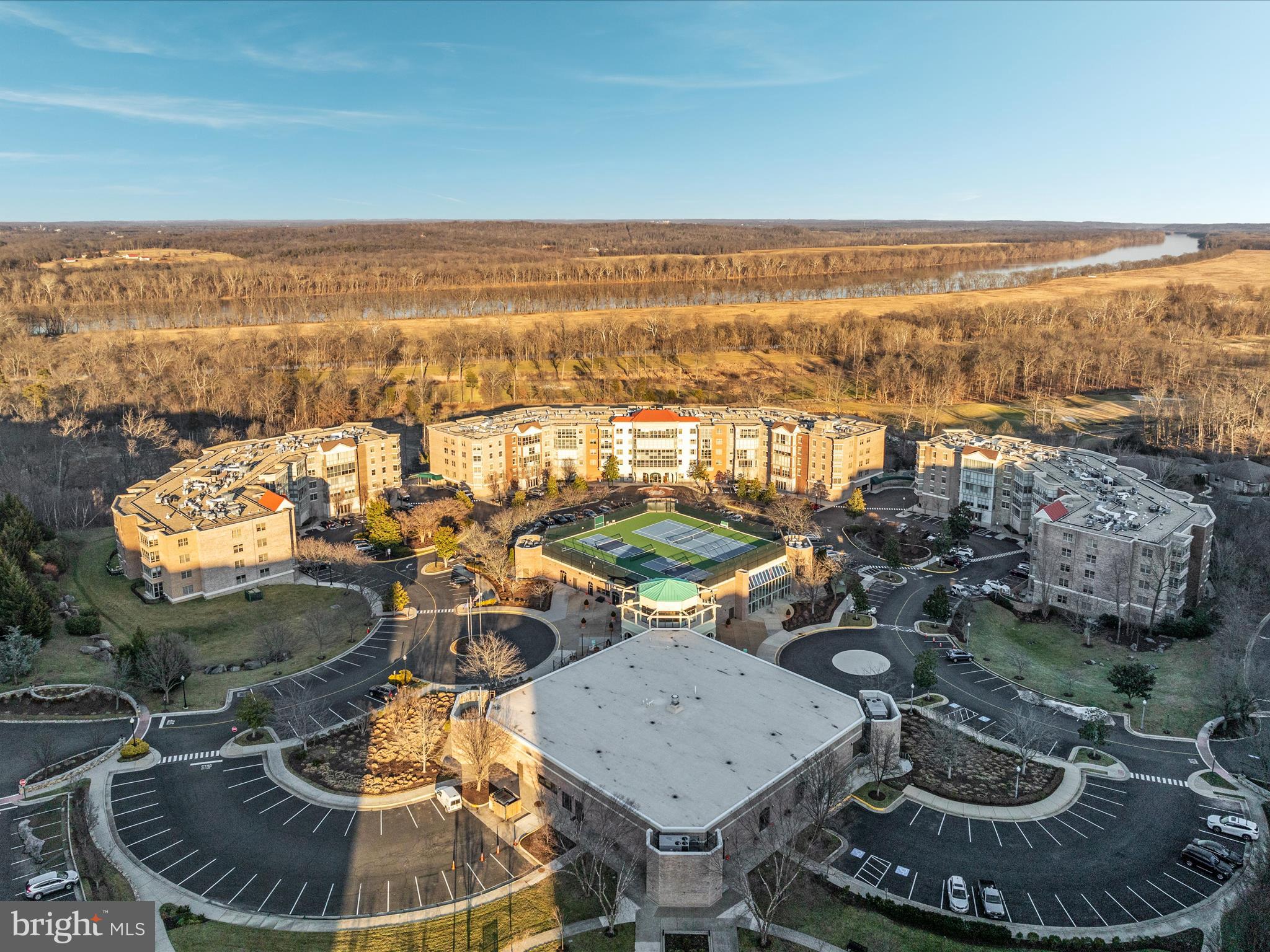 19360 Magnolia Grove Sq #308