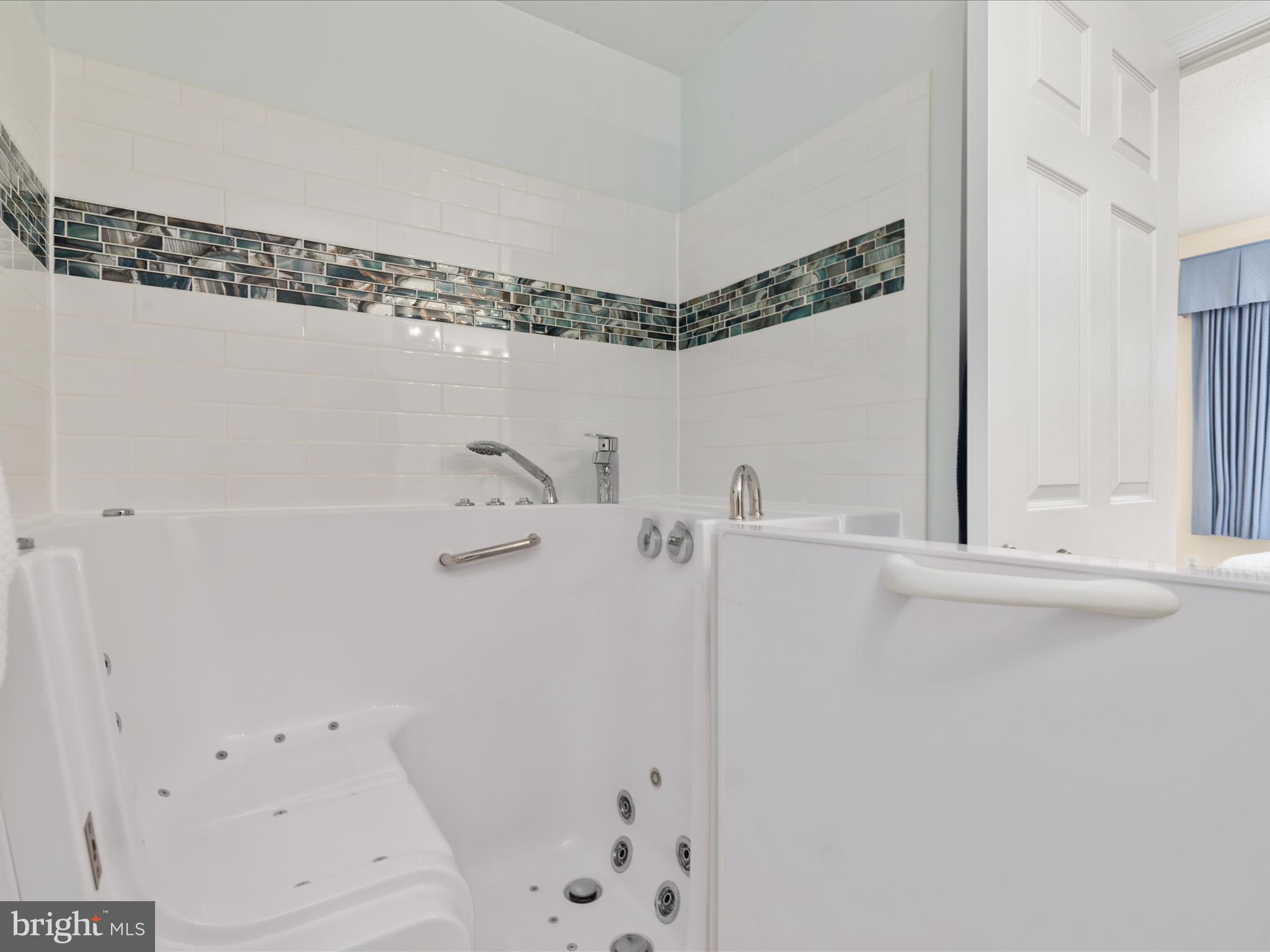 19360 Magnolia Grove Sq #308