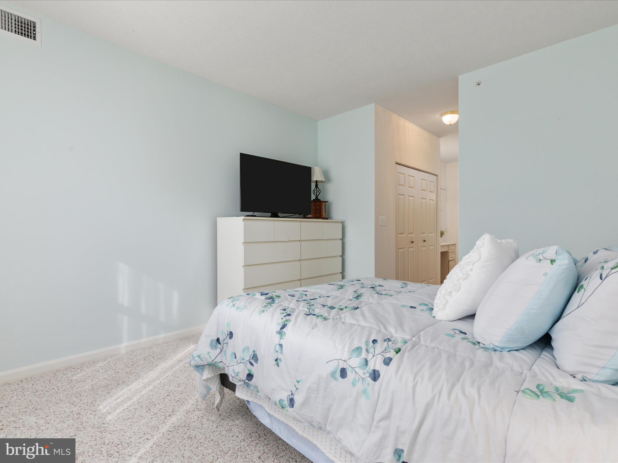 19360 Magnolia Grove Sq #308