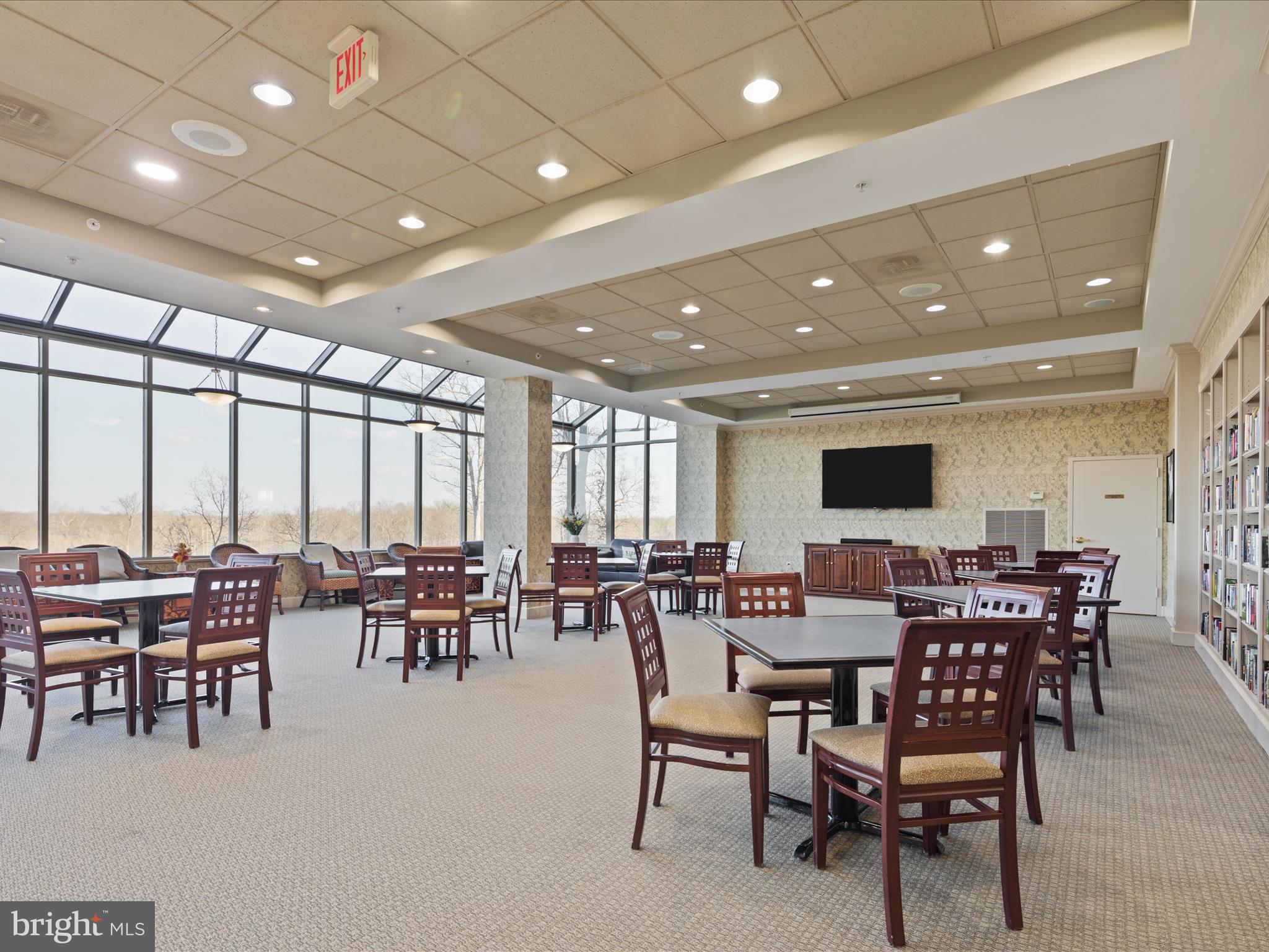 19360 Magnolia Grove Sq #308