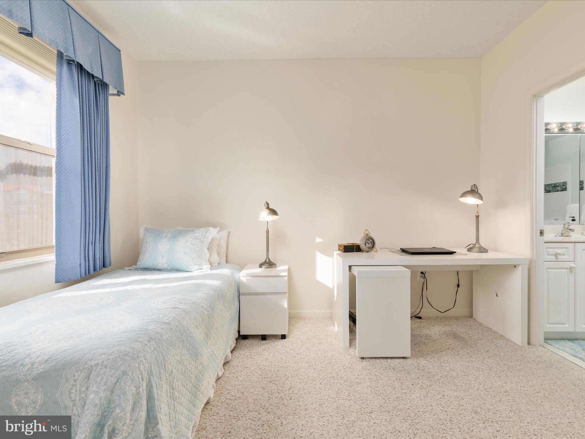 19360 Magnolia Grove Sq #308