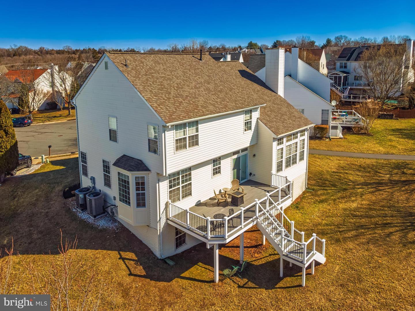 111 Stone Ct NE