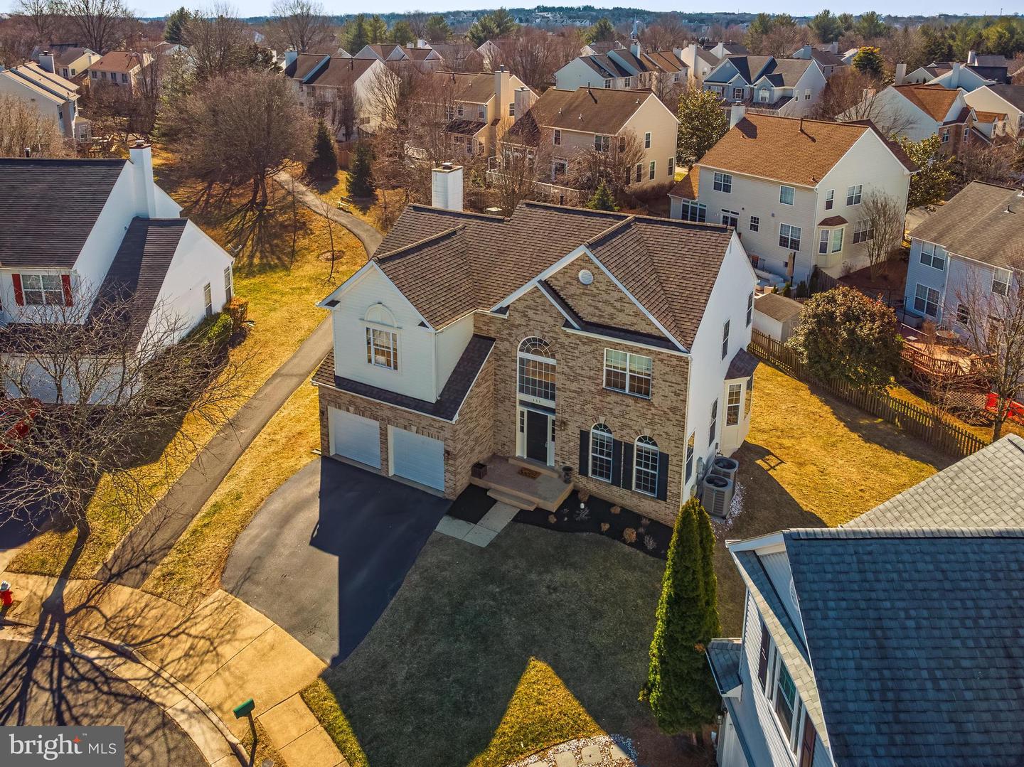 111 Stone Ct NE