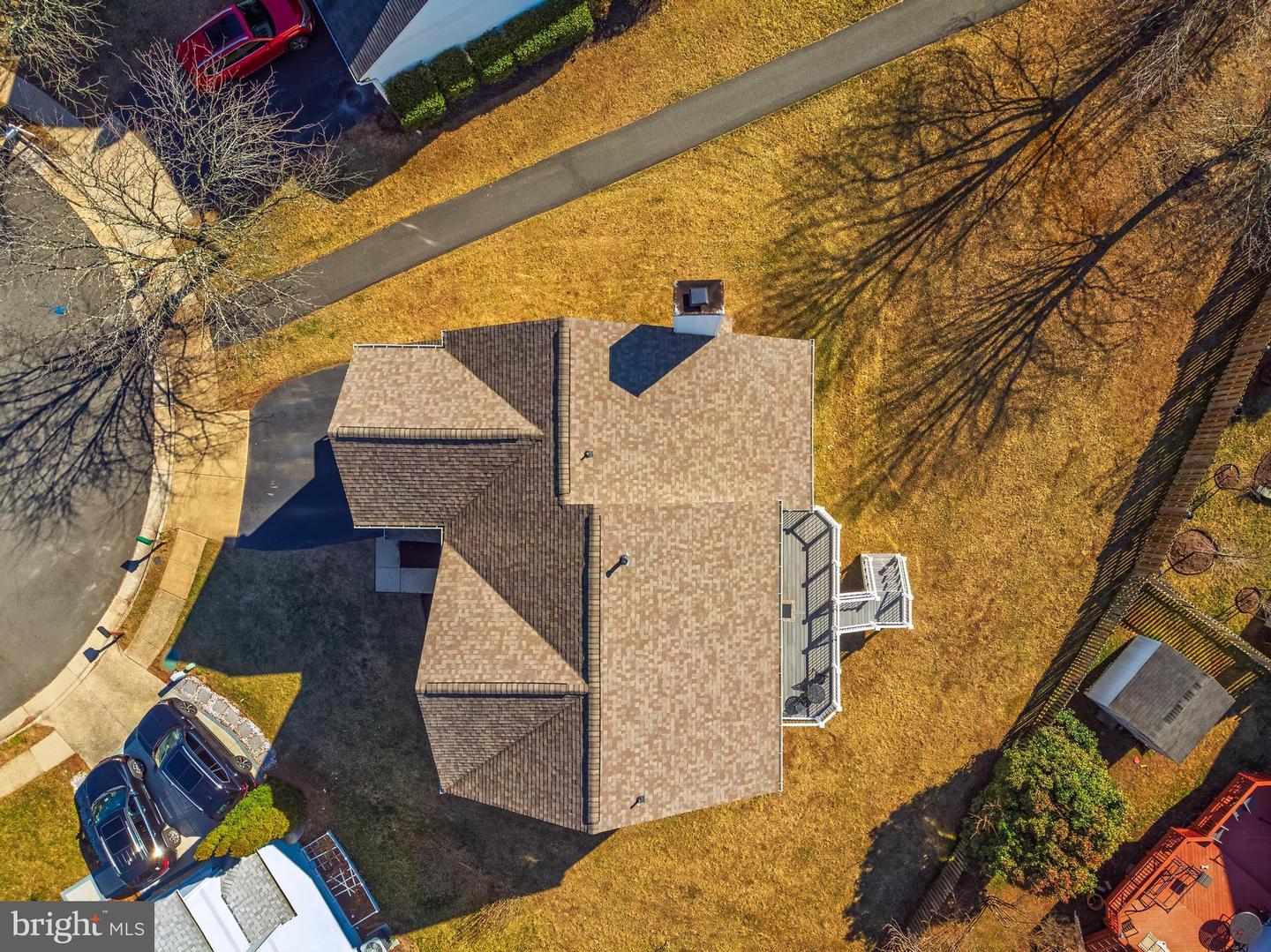 111 Stone Ct NE