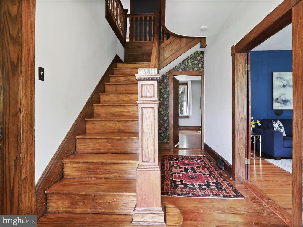 351 S Orchard Dr