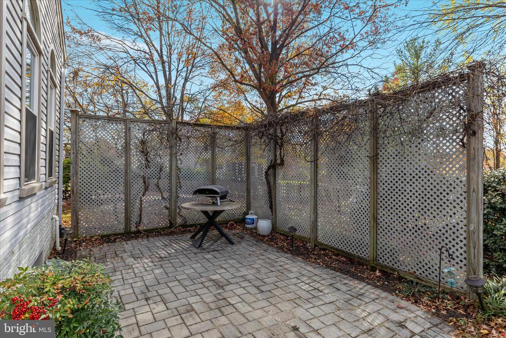 43879 GLENHAZEL DRIVE