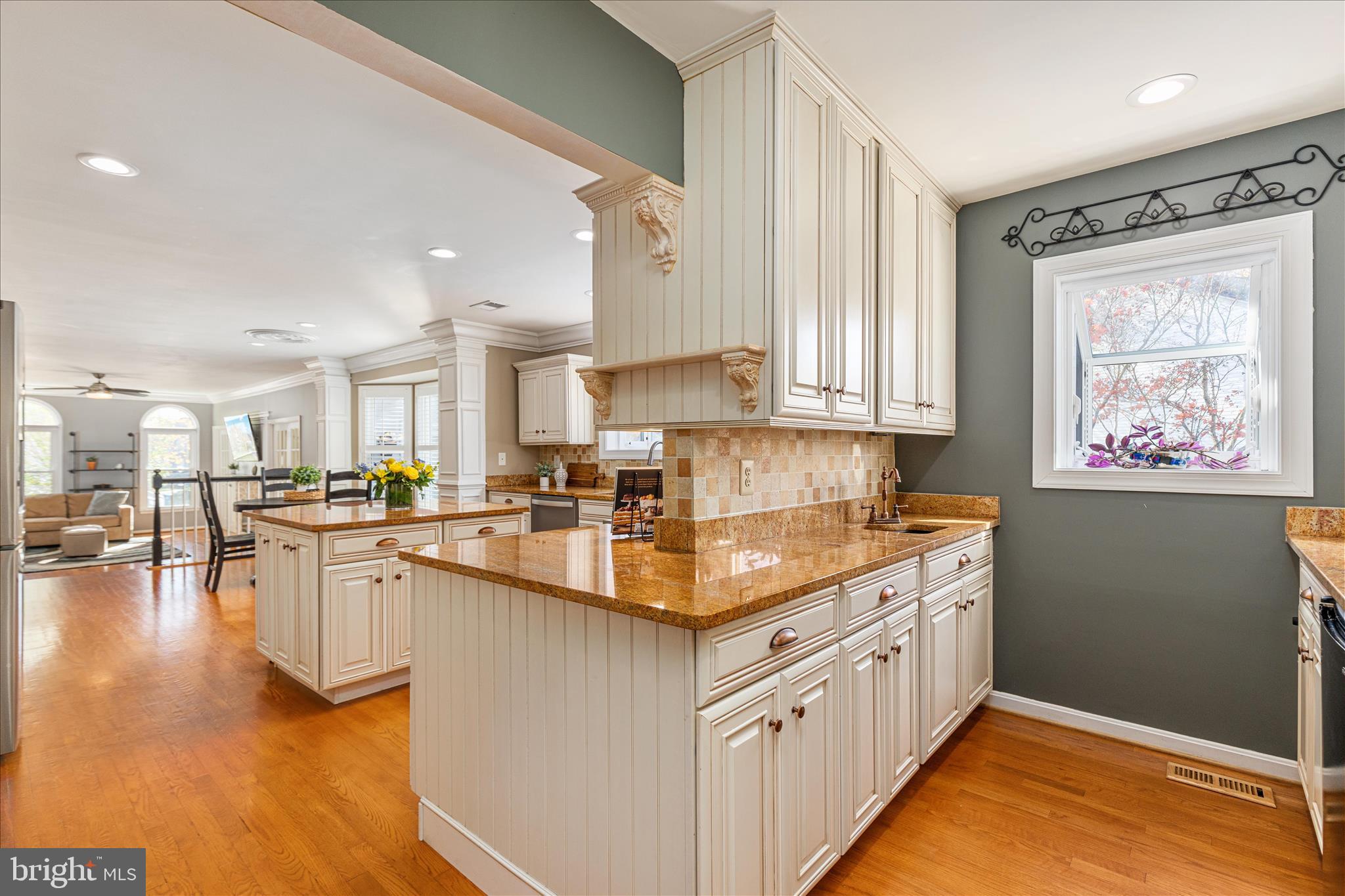 43879 GLENHAZEL DRIVE