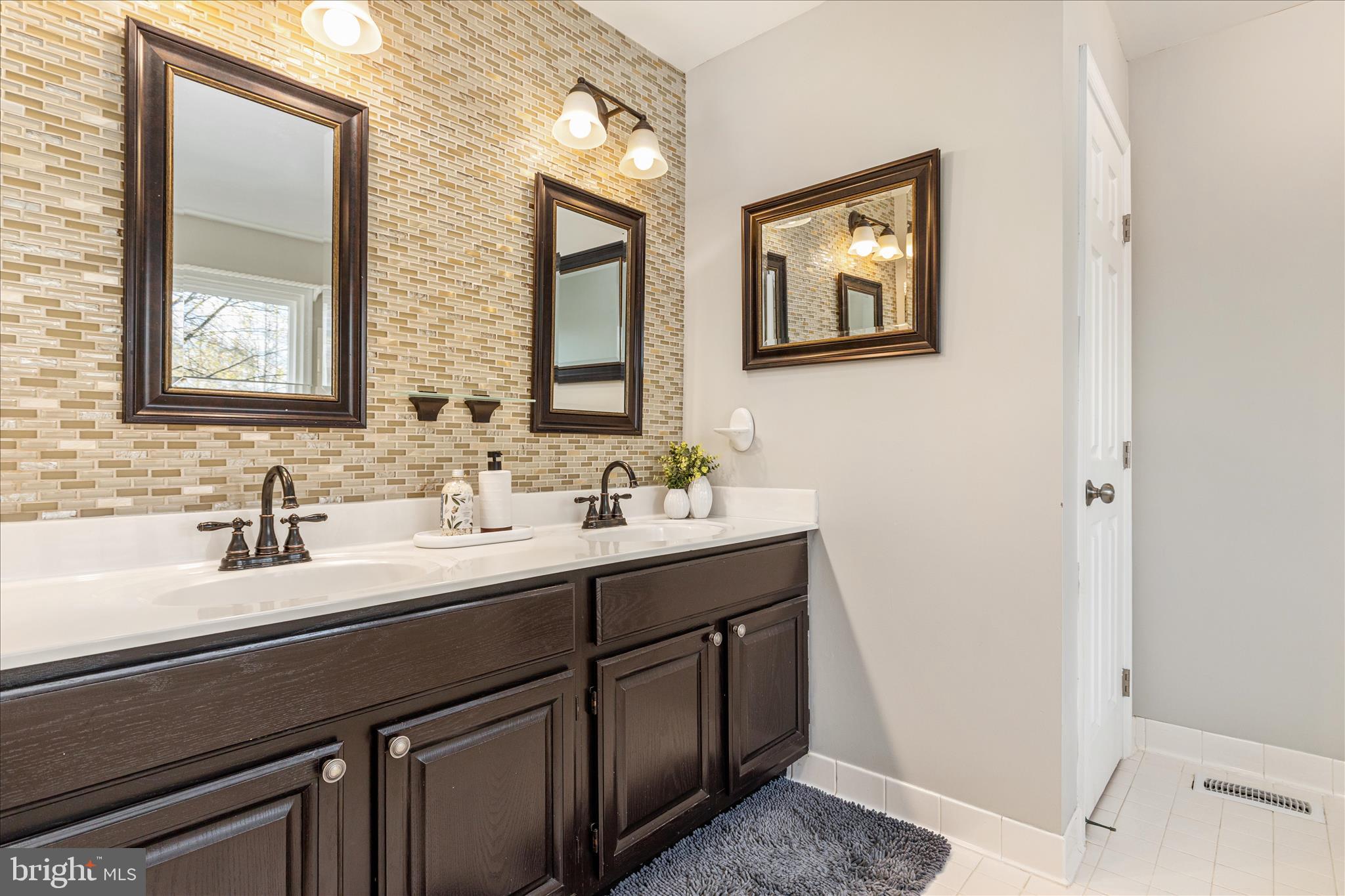 43879 GLENHAZEL DRIVE