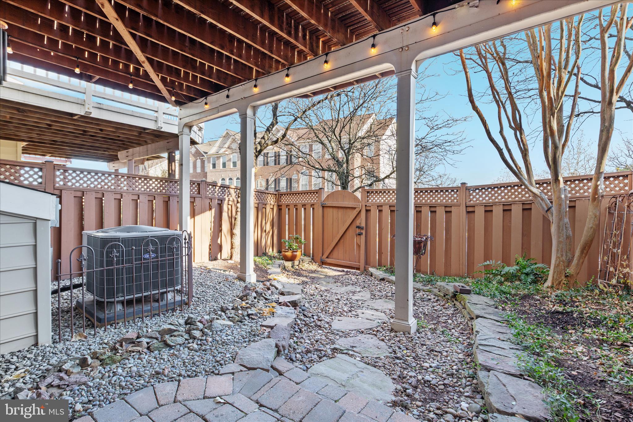 21314 LORD NELSON TERRACE