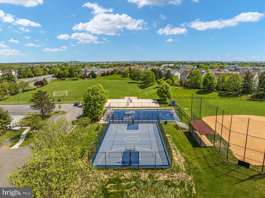 21314 LORD NELSON TERRACE