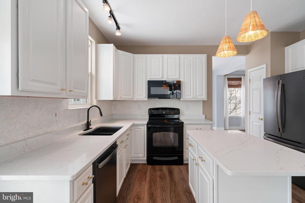 105 BUGLE COURT NE