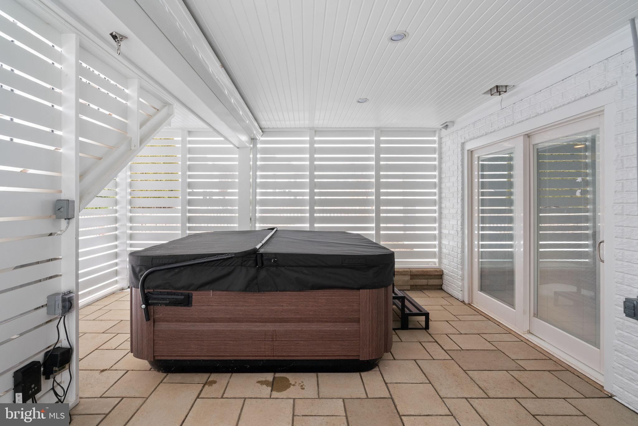 105 BUGLE COURT NE