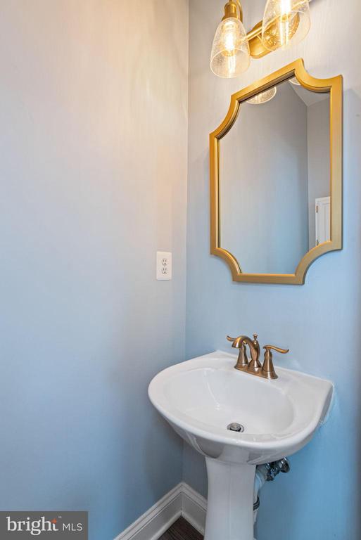 105 BUGLE COURT NE