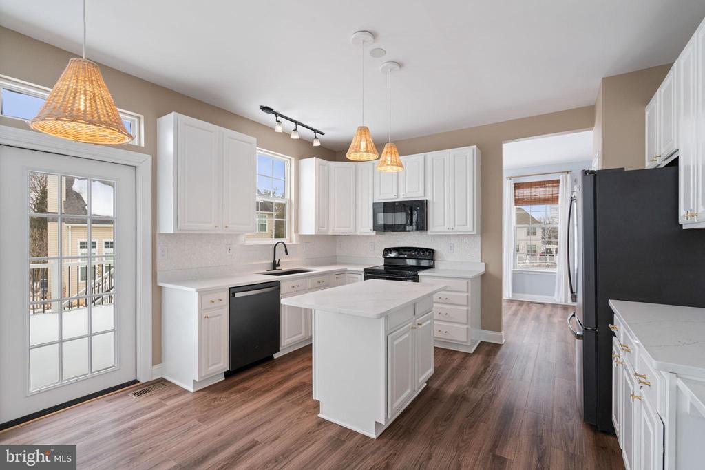 105 BUGLE COURT NE