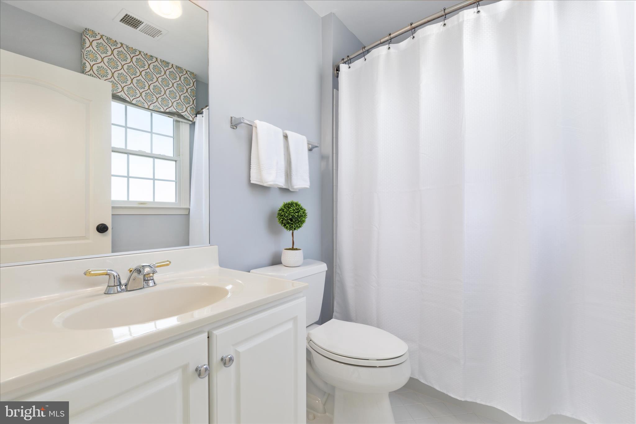 19779 SPYGLASS HILL COURT