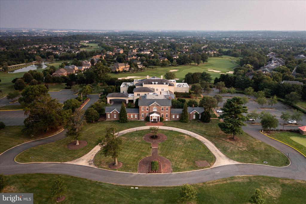 19779 SPYGLASS HILL COURT