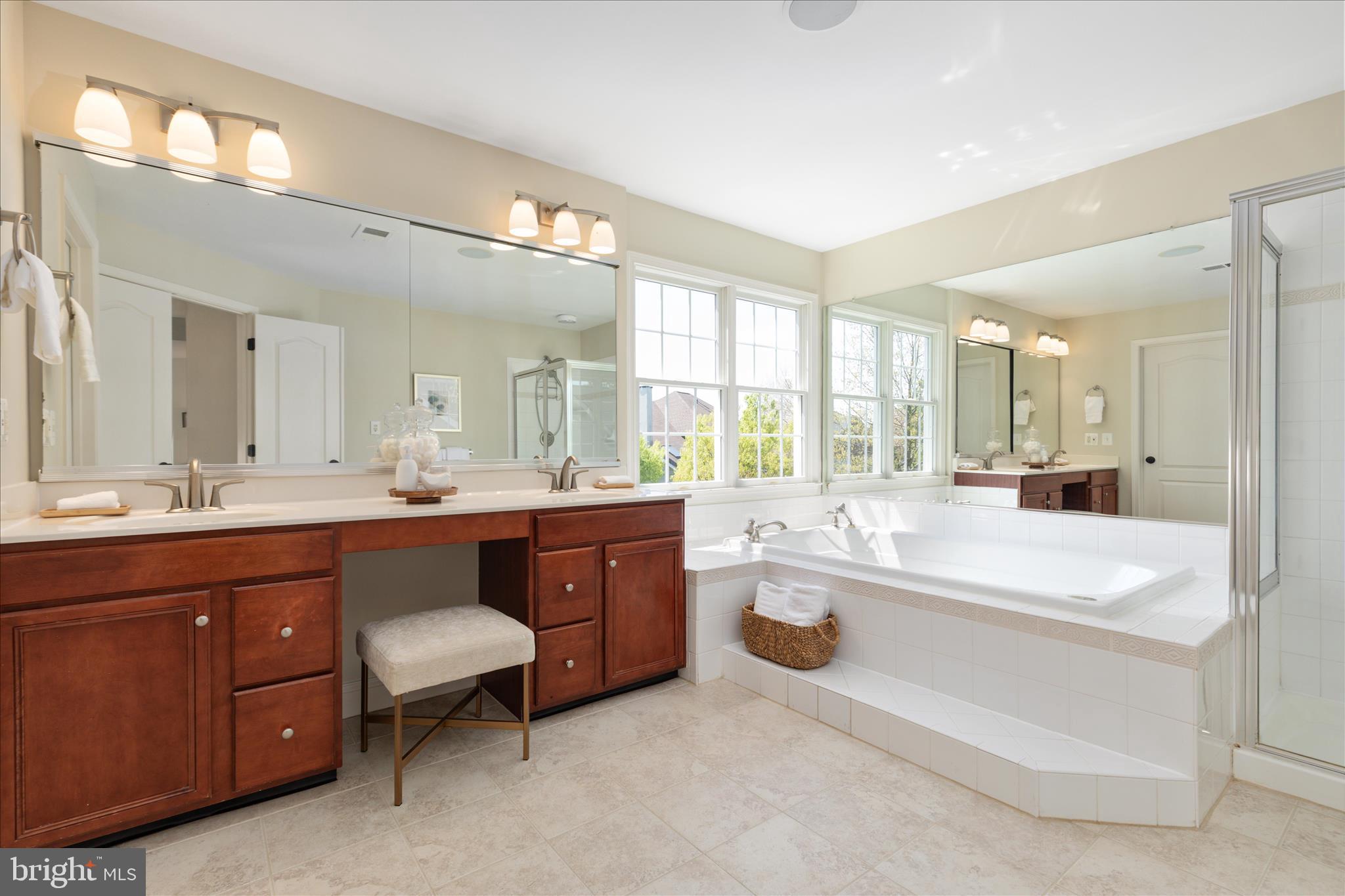 19779 SPYGLASS HILL COURT