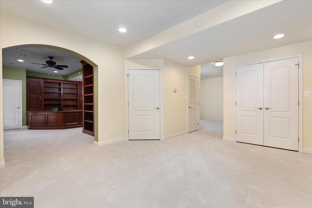 19779 SPYGLASS HILL COURT