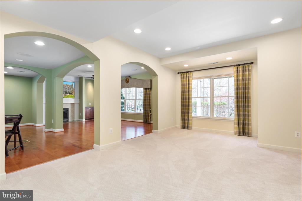 19779 SPYGLASS HILL COURT