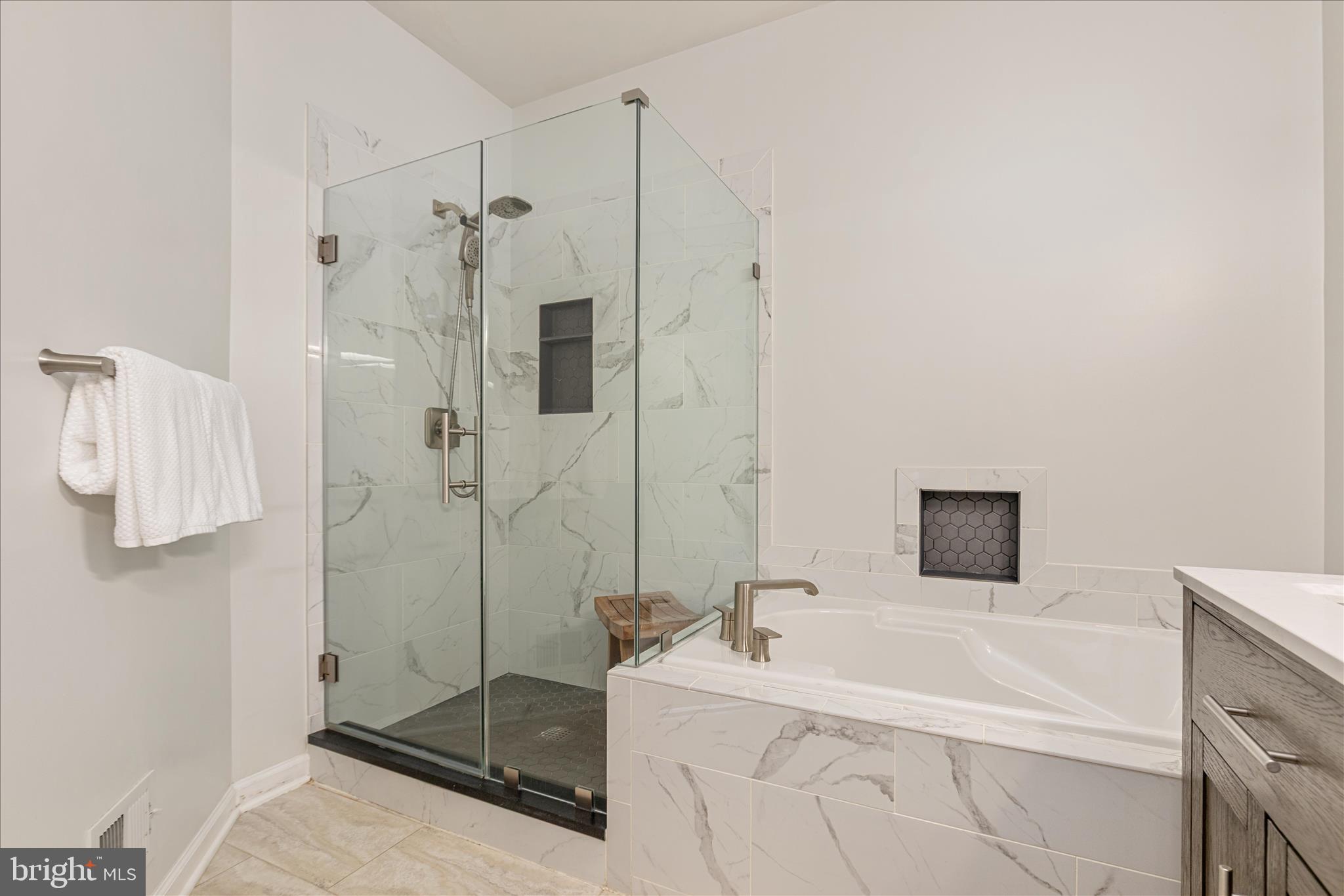 20227 MACGLASHAN TERRACE