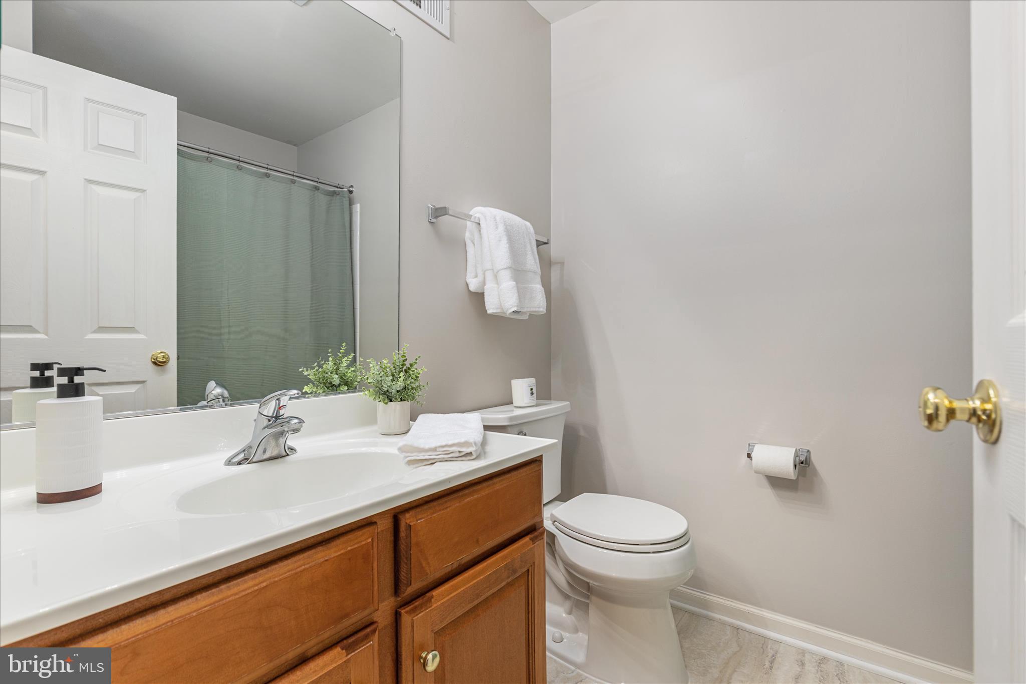 20227 MACGLASHAN TERRACE