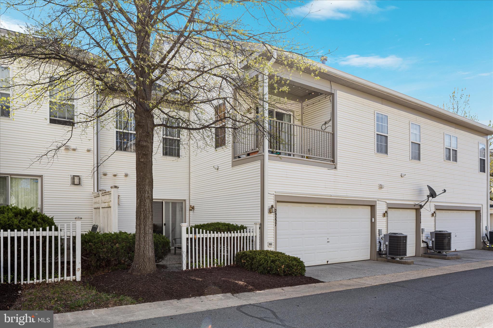 20227 MACGLASHAN TERRACE