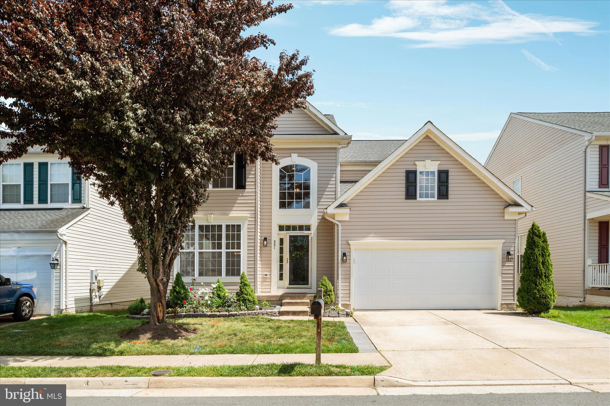 321 WHIPP DRIVE SE