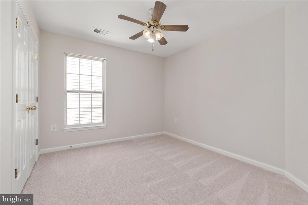 321 WHIPP DRIVE SE