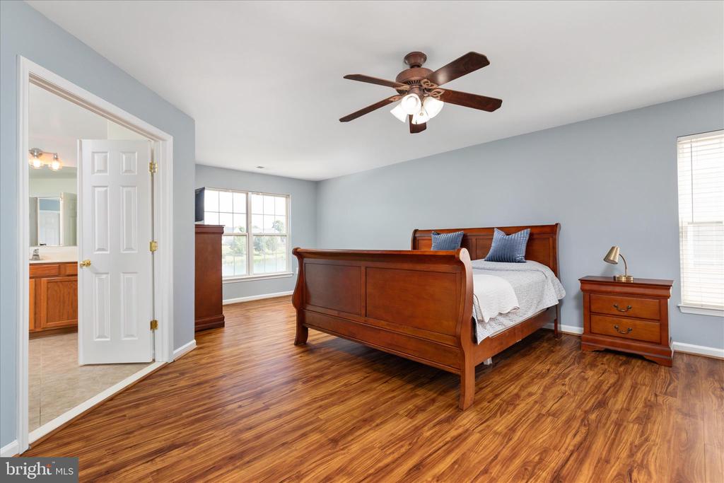 321 WHIPP DRIVE SE