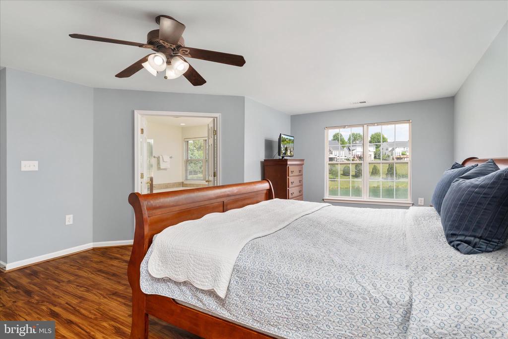 321 WHIPP DRIVE SE