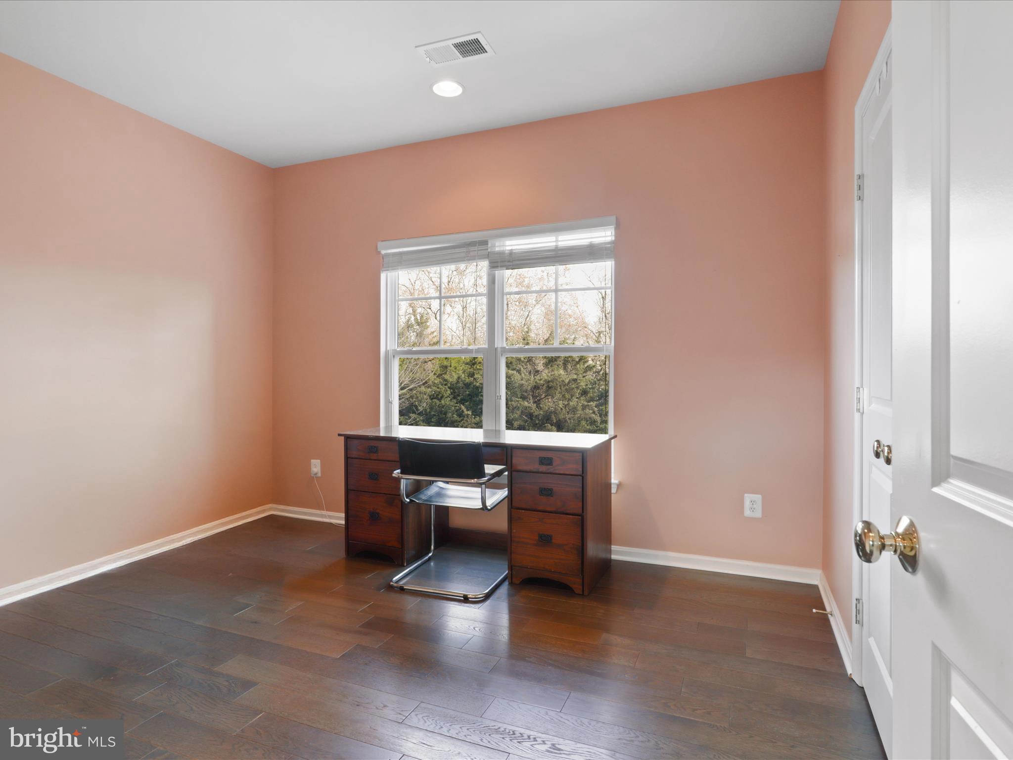 9334 Falling Water Dr