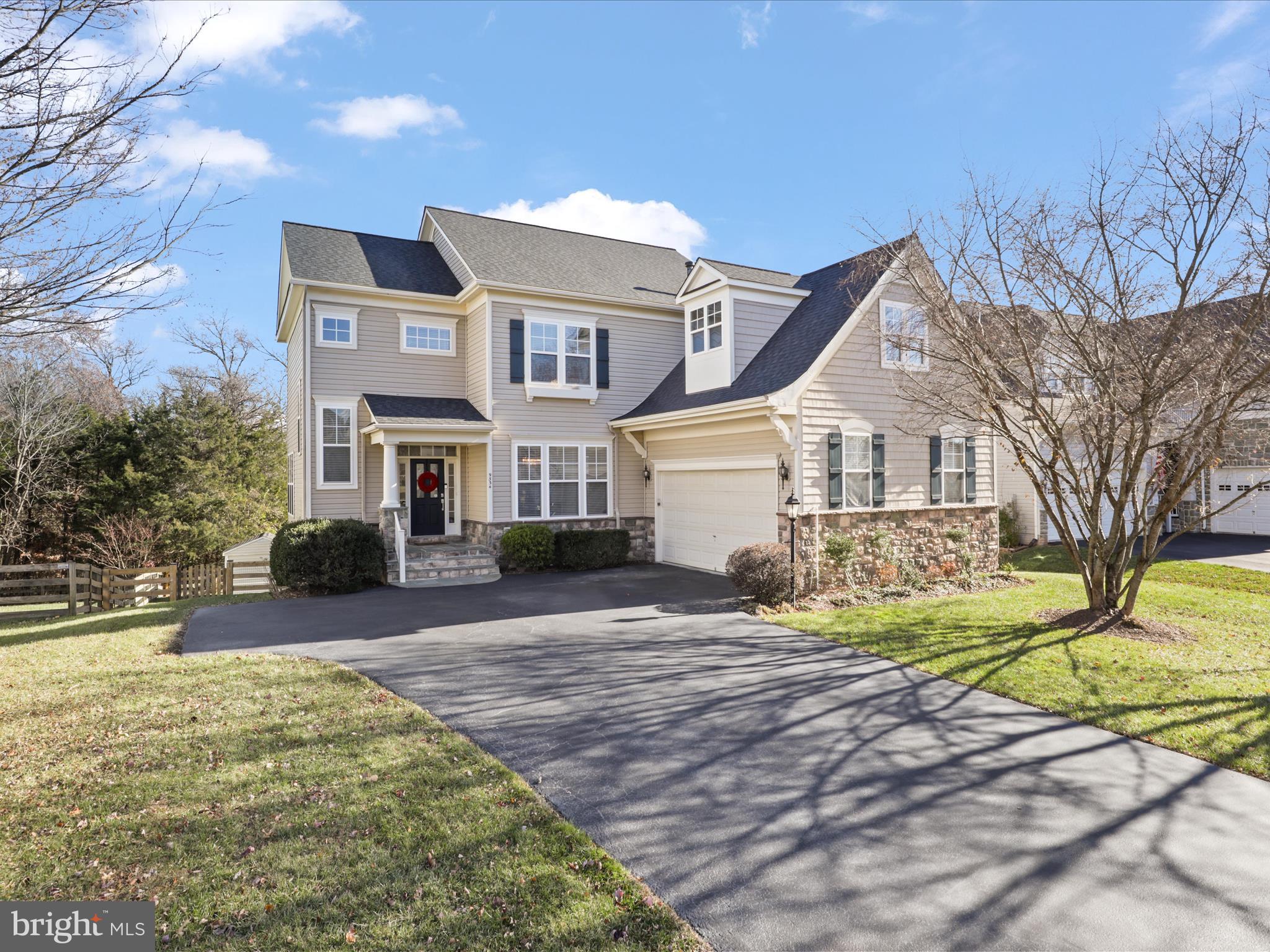 9334 Falling Water Dr