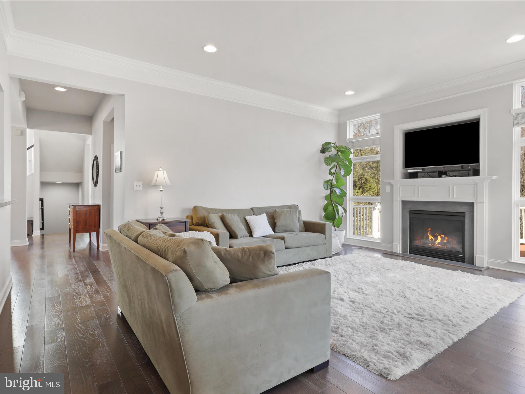 9334 Falling Water Dr